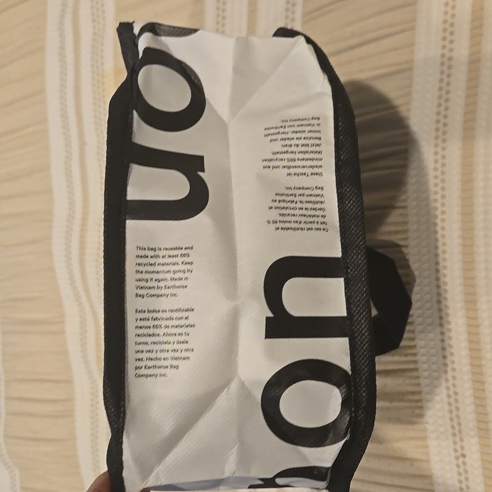 Two Lululemon carry bag - Picture 7 of 8
